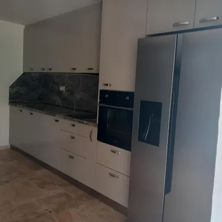 בית נופש Sofia *