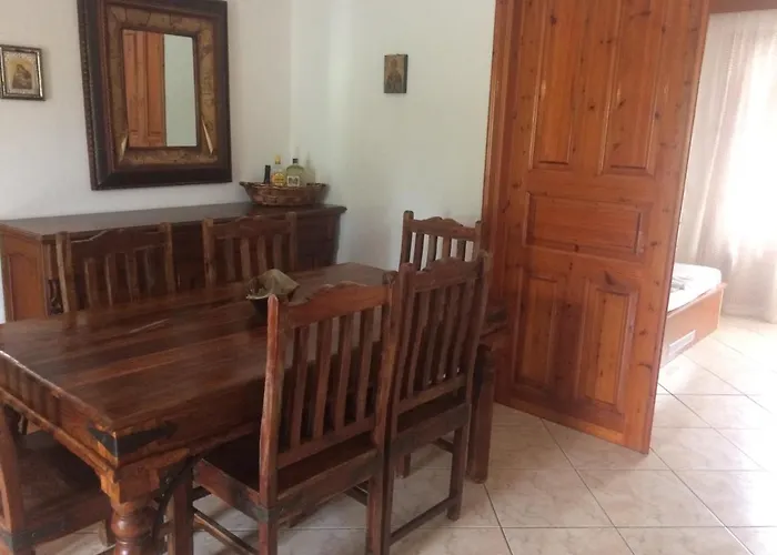 בית נופש Sofia *